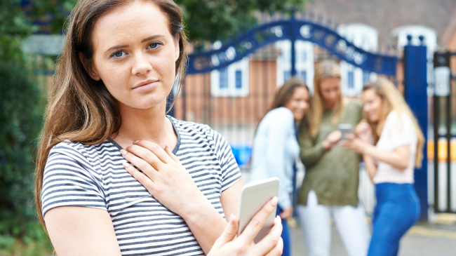 Descoperire şocantă despre copiii născuţi între 1995 şi 2012. Ce le lipseşte