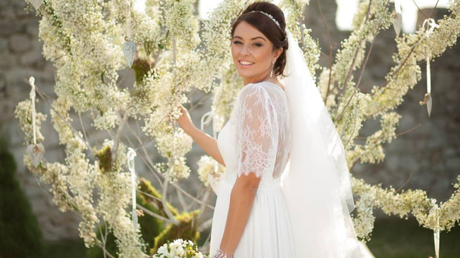 Detalii și poze noi de la cununia lui Lili Lozan