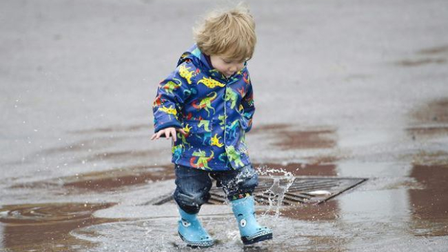 Cum întărim imunitatea copilului la trecerea dintre anotimpuri