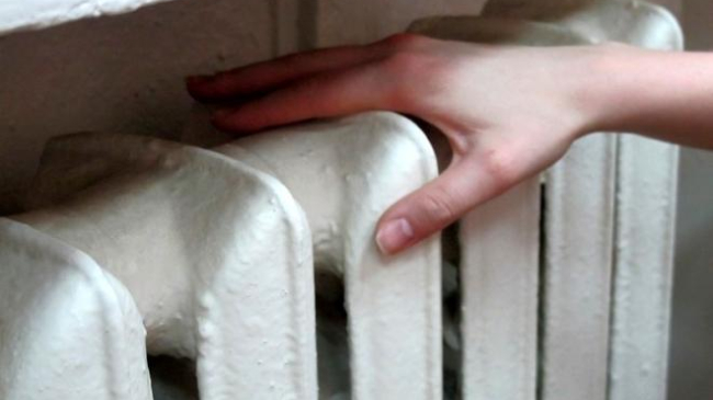 Жители столицы не спешат требовать включение тепла