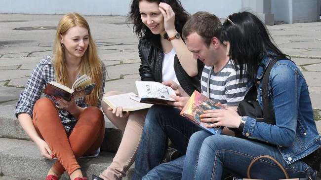 O mie de cărți vor fi oferite gratuit trecătorilor de pe Strada Pietonală!