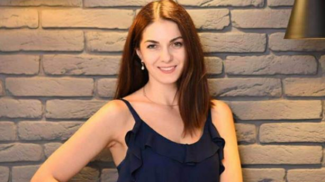 Regretele Adrianei Arnaut de la “Ask a Mom”