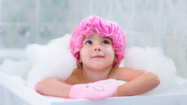 Cât de des trebuie să spălăm copiii în funcție de vârstă