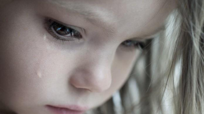 Protejează-ți fiica cu orice preț! Iată reacția unei mame, după ce fiica sa a fost ofensată de către un coleg de clasă