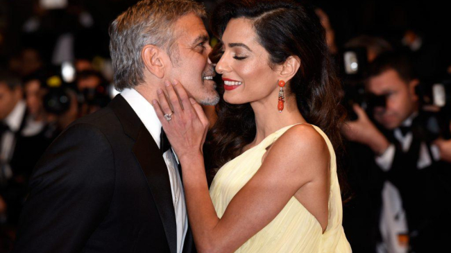George Clooney a povestit că soția lui a fost hărțuită sexual