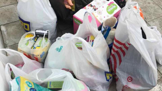 Donațiile Ask a Mom au ajuns la mămicile de la Rusca