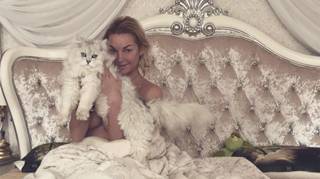 Анастасия Волочкова в центре секс-скандала: раскрыто имя автора откровенных фото балерины