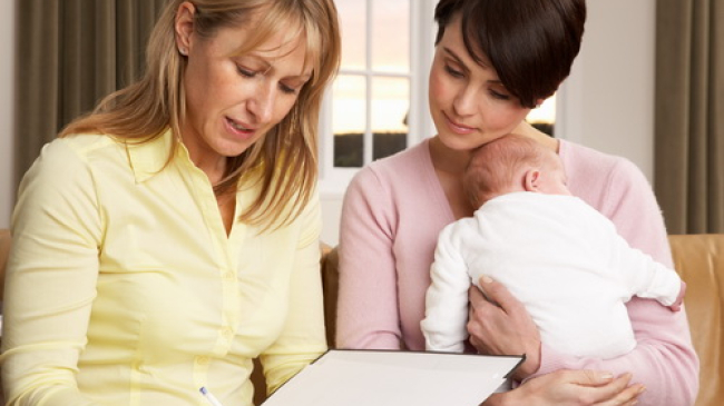 Mama și bona. Lupta pentru copil!