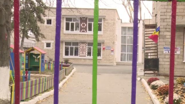 După ce ANSA a găsit insecte în sacii cu hrişcă a unei grădinițe din Capitală, direcorul instituției a fost sancționat disciplinar