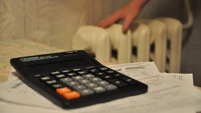 Familiile cu un venit de până la 3000 lei lunar, pot beneficia de compensaţii la plata agentului termic