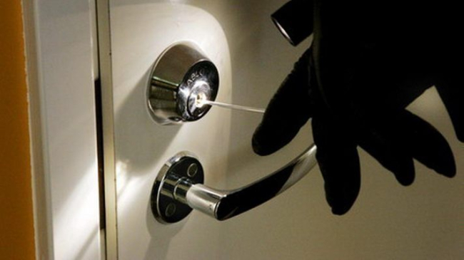 Plecați de acasă de sărbători? Poliția vă spune ce aveți de făcut