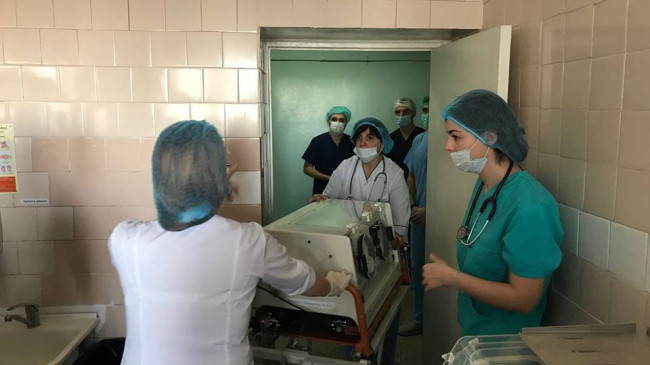 După 17 ani de așteptare a născut cvadrupleți