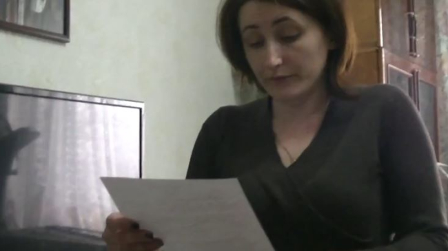 Семью с двумя детьми выгоняют из дома за долг в 2000 долларов