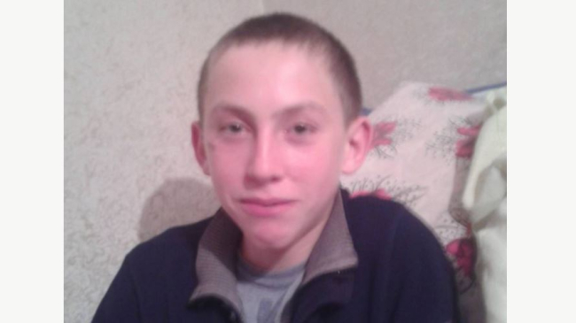 Adolescentul din imagine a plecat de acasă și nu s-a mai întors. Minorul este căutat de familie și poliție