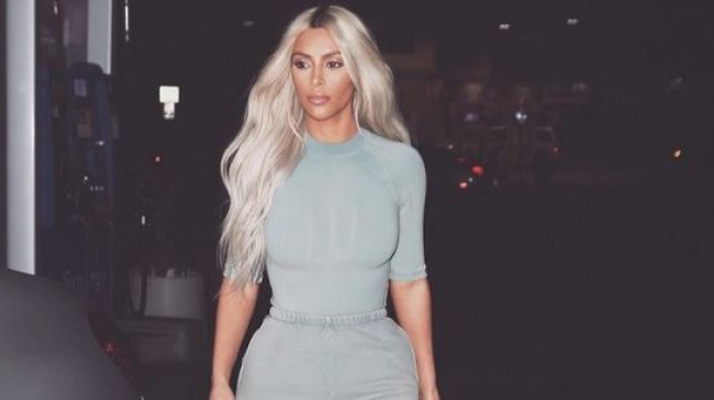 Ким Кардашьян удивила поклонников новым цветом волос (ФОТО)