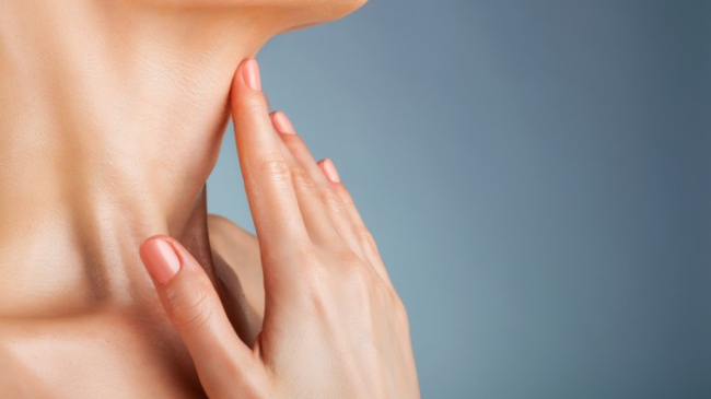 De ce este ceafa zona cea mai erogenă la femei?