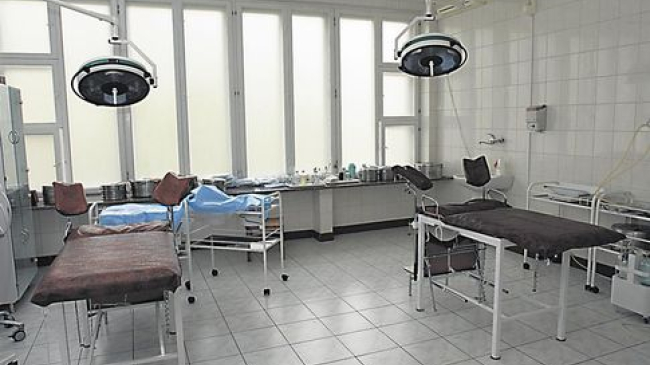 Primele informații oferite de IMC despre femeia care a născut singură în toaleta spitalului