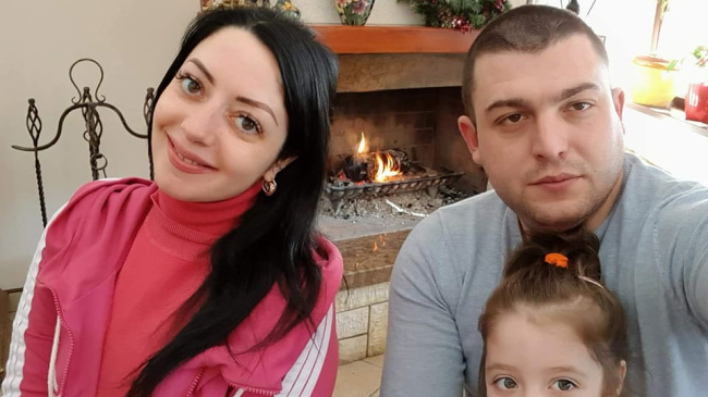 Mariana Șura îi oferă primele lecții de schi Evelinei