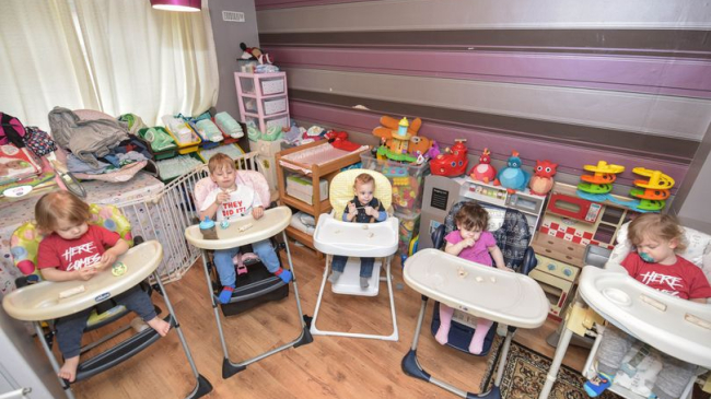 Мать-героиня! Родила пятерых детей всего за три года