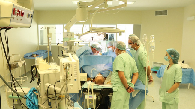 Al 40-lea transplant din țară! Un bărbat de 35 de ani a obținut un nou ficat de la fratele său (FOTO)