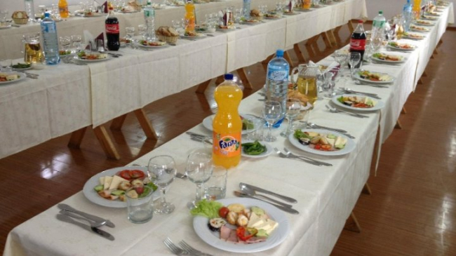 Работники детского сада пользуются столовой для проведения поминок