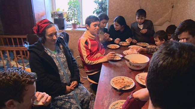 O femeie din Ștefan Vodă este însărcinată cu al 16-lea copil. Familia are nevoie de ajutor