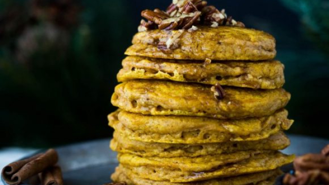 Clătite americane cu dovleac și scorțișoară