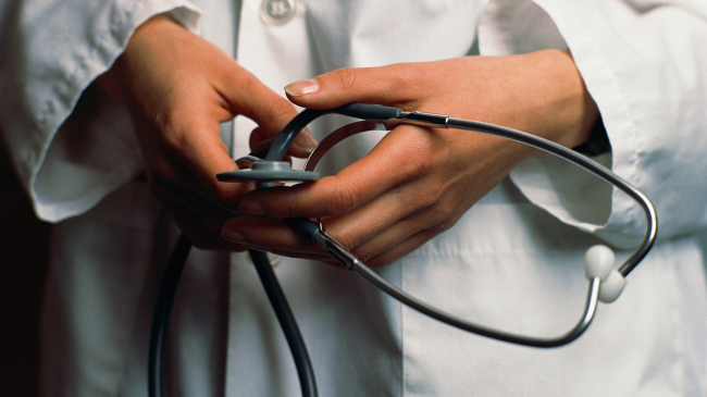 До конца октября можно сменить семейного врача и поликлинику