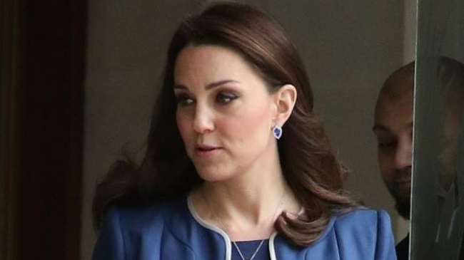 В соцсетях цвет платья Кейт Миддлтон связали с полом её будущего ребёнка