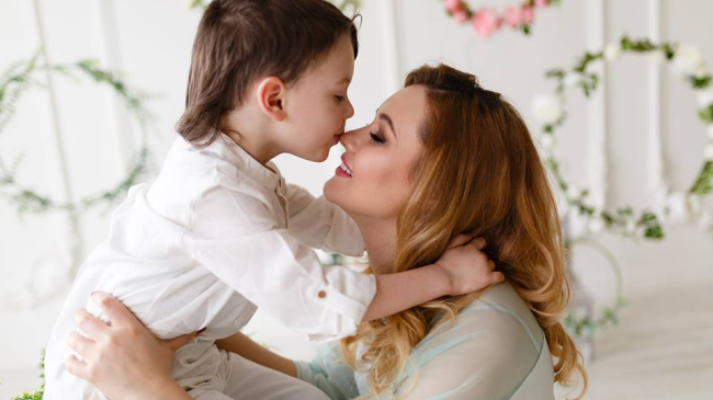 Maria Marian și fiul ei, într-o ședință foto emoționantă