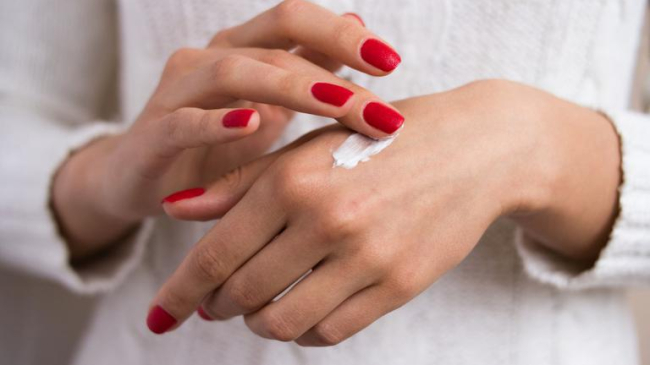 У вас чувствительная кожа? Узнайте, как ее баловать!