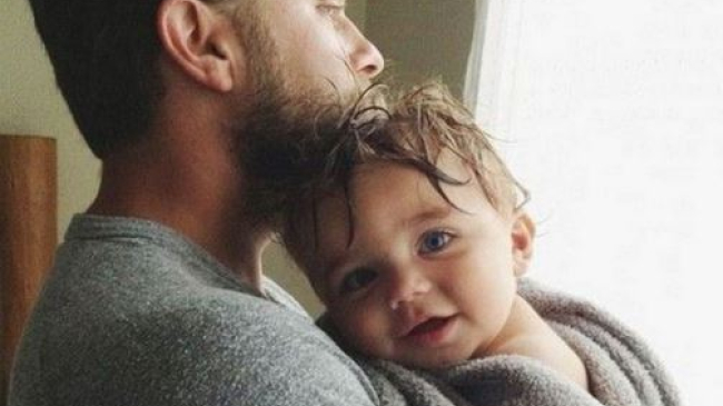 Tatăl nu este ajutorul mamei. Este părintele copilului lui