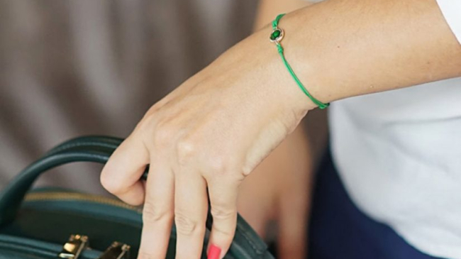 Culoarea aței pe care o porți la mână îți influențează destinul