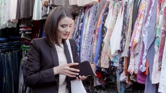Lilu și-a luat un munte de haine cu 300 de lei (Video)