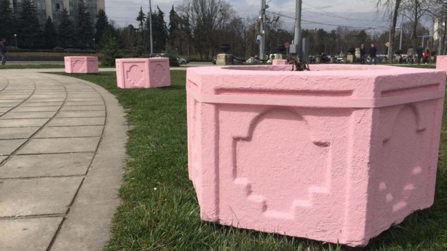 Центр столицы к Пасхе облачат в розовый цвет