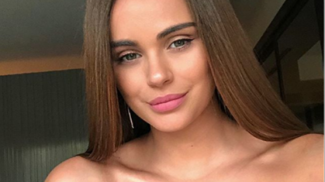 Ксения Дели выложила видео со своим супругом