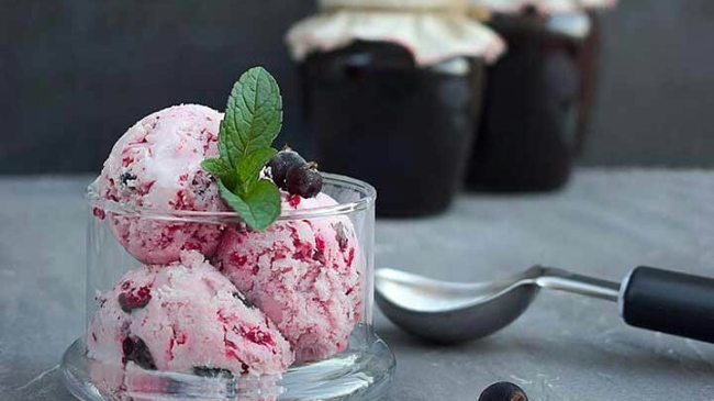 Înghețată homemade din 2 ingrediente