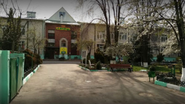 Părinții achită câte 1400 de lei lunar la grădinița „Lăstăraș”