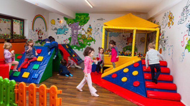 Столичные детские сады уходят на 42-дневные каникулы