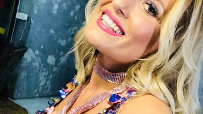 De nerecunoscut! Cum arăta Dianna Rotaru în copilărie