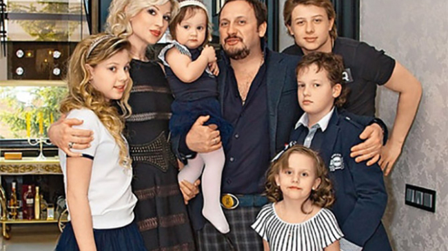 Fiica lui Stas Mihailov a implinit 5 ani! Vezi cat de mult ii seamana tatalui sau