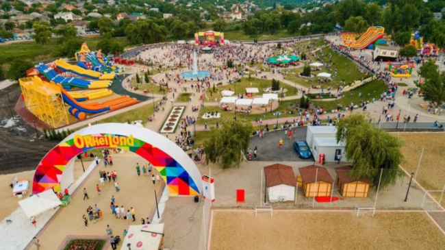 Vino la cel mai mare parc de distracții pentru toată familia (VIDEO)