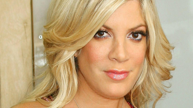 Actriţa Tori Spelling, internată de urgenţă! E supectată de EBOLA şi a fost trimisă în carantină