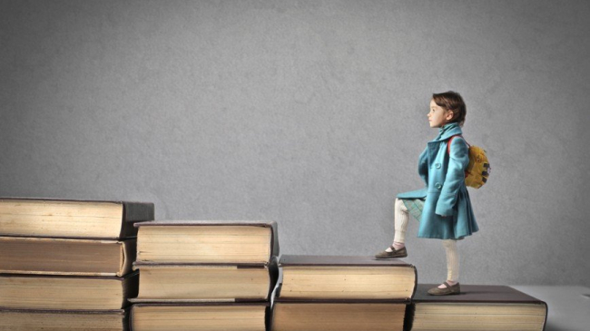 Вставай, в школу пора! Как помочь ребенку перестроиться с отдыха на учебу