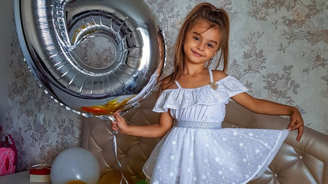 Kamelia Melnic împlinește 6 anișori. Cum a felicitat-o mama sa