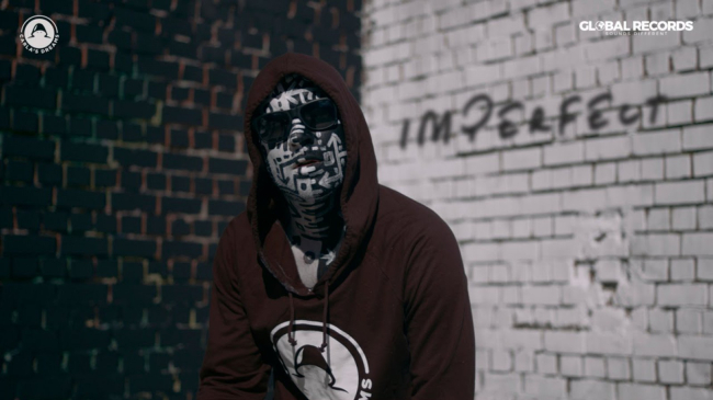 Primele imagini cu solistul Carla’s Dreams fără mască și noua sa iubită (POZE EXCLUSIVE)