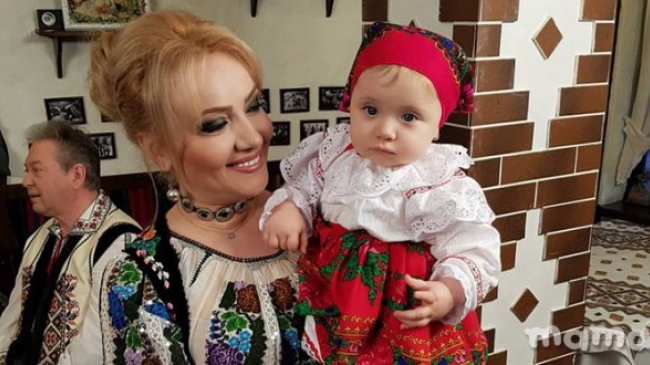 Adriana Ochișanu și-a cumpărat “decapotabilă”