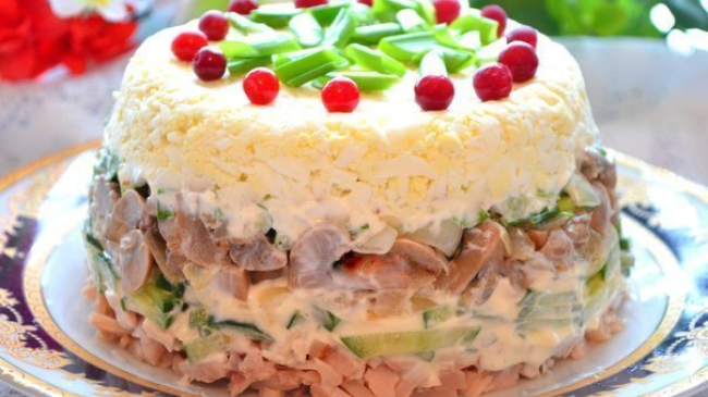 Cum pregătești cel mai bun dejun pentru bărbat: o rețetă delicioasă a unei salate consistente