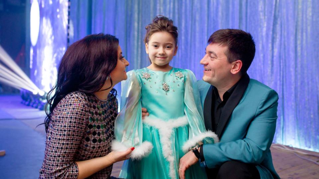 Fiica lui Costi Burlacu s-a lansat în muzică!