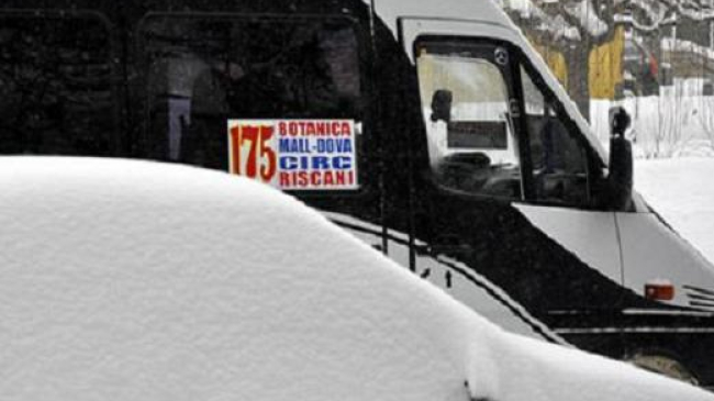 Reţeaua rutelor deservite de autobuze de capacitate medie şi mică